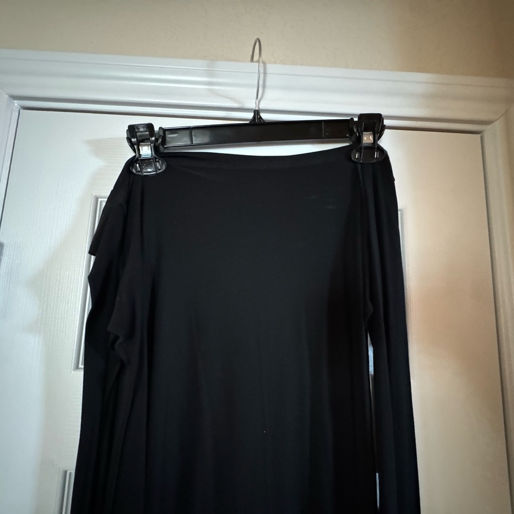 Black Long Sleeve Top